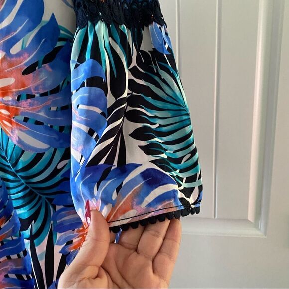 J Lo by Jennifer Lopez Women's Off-The-Shoulder Smocked Dress morning glory blue - Picture 5 of 12